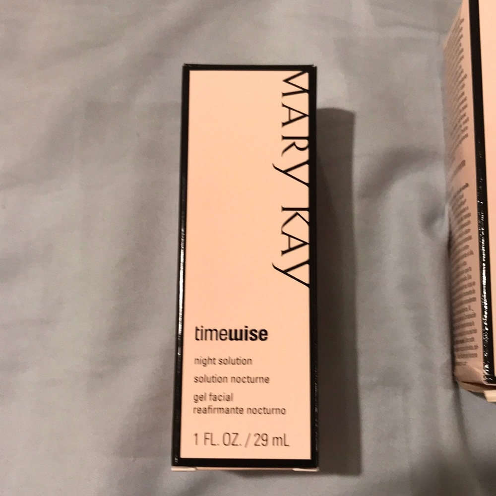 Mary Kay Timewise night solution